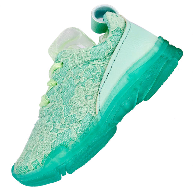 Girl's Lace Sneakers with organza. Green.