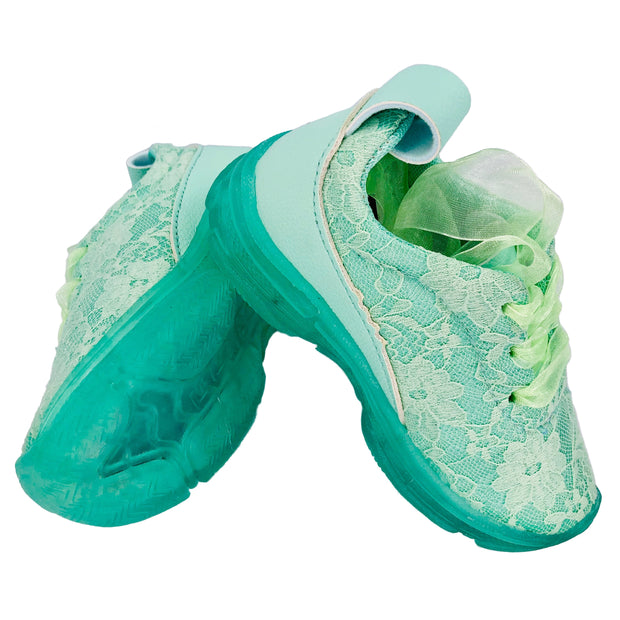 Girl's Lace Sneakers with organza. Green.