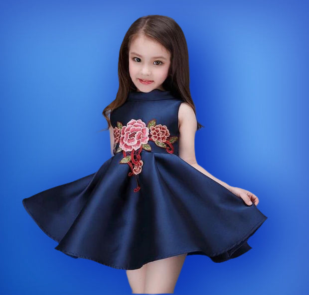 Girl's Flower detail satin dress