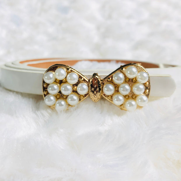 Girl's Pearl embellished bow detail belt. White.