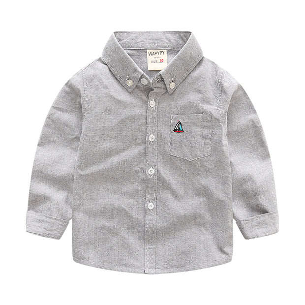 Boy's Boat embro button down shirt. Gray