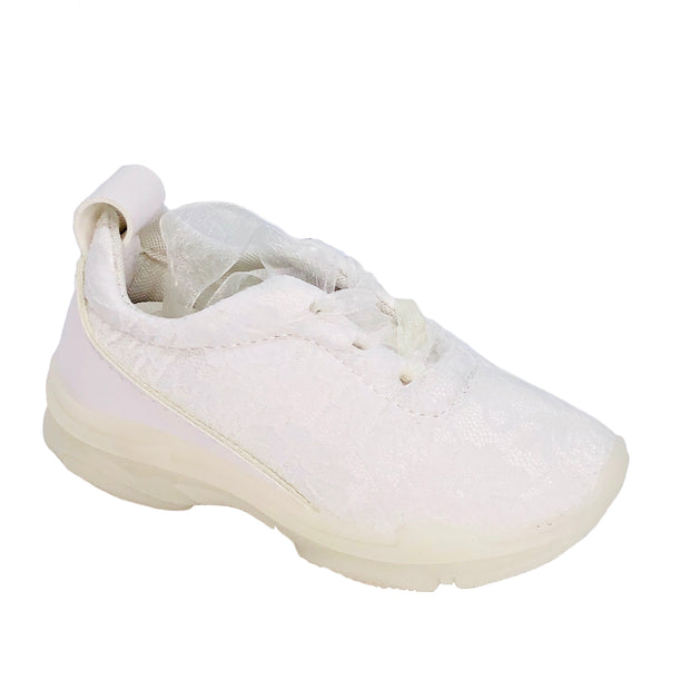 Girl's Lace Sneakers with organza. White.